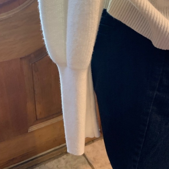 Loft sweater size large EUC - Picture 2 of 5